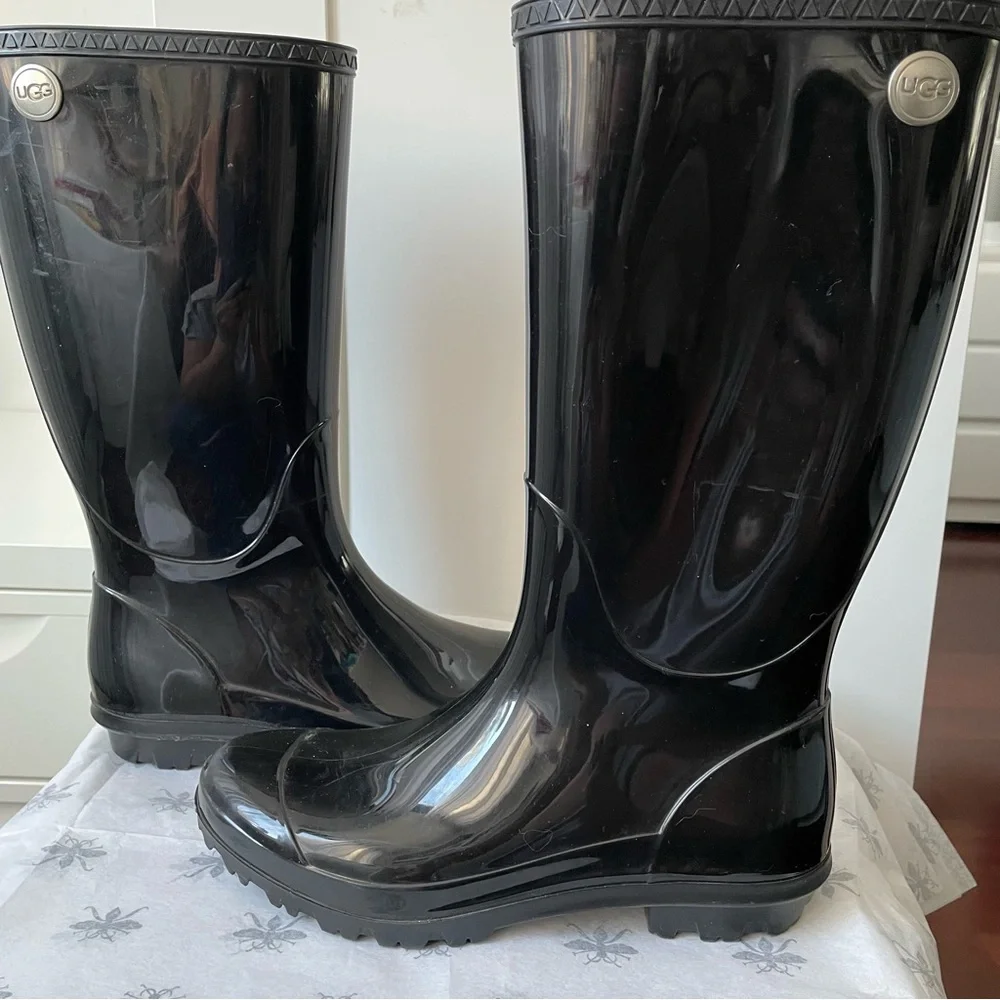 UGG Tall Black Rain Boots Sz. 9 - Picture 2 of 5